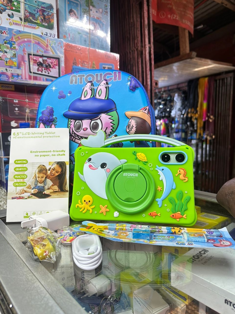 Tablette Atouch KD55
Dolphin Enfant 2-10 ans +
Kit Cadeaux