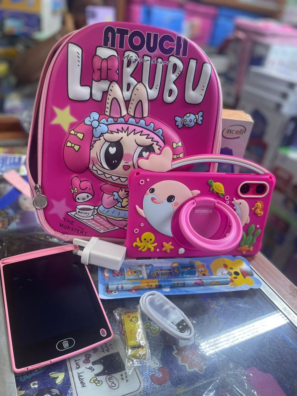 Tablette Atouch KD55
Dolphin Enfant 2-10 ans +
Kit Cadeaux